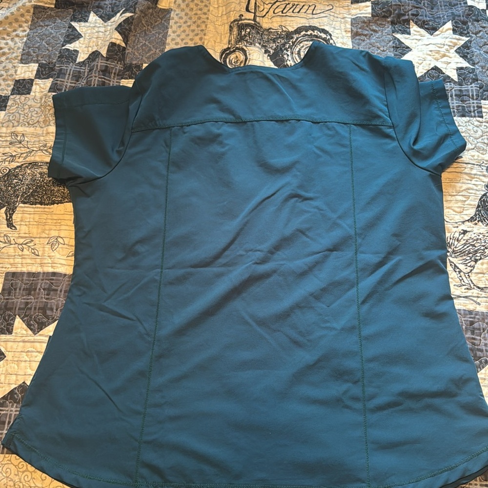 Scrub Top - Picture 3 of 3